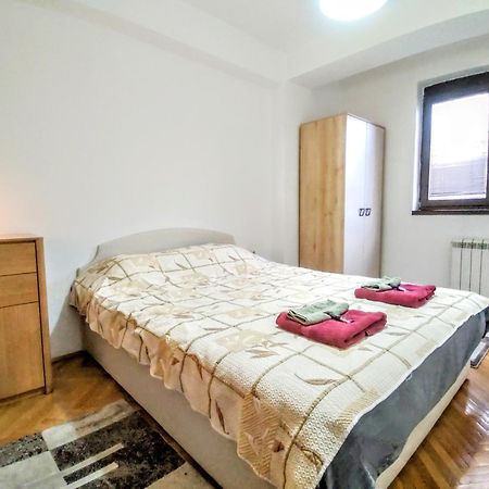 Apartment Nate'S Place 斯科普里 外观 照片